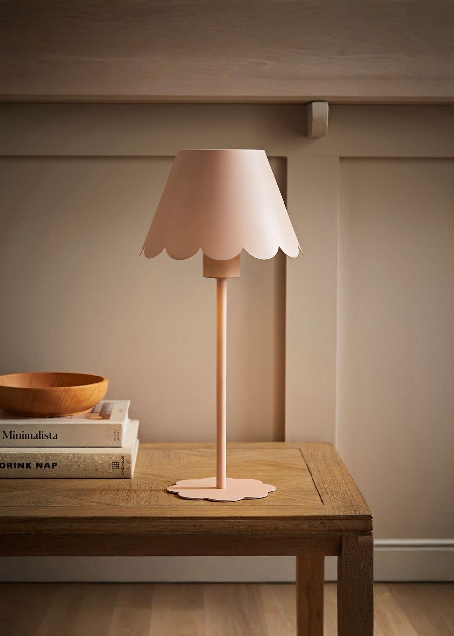 ValueLights Hattie Pink Scallop Rechargeable Table Lamp