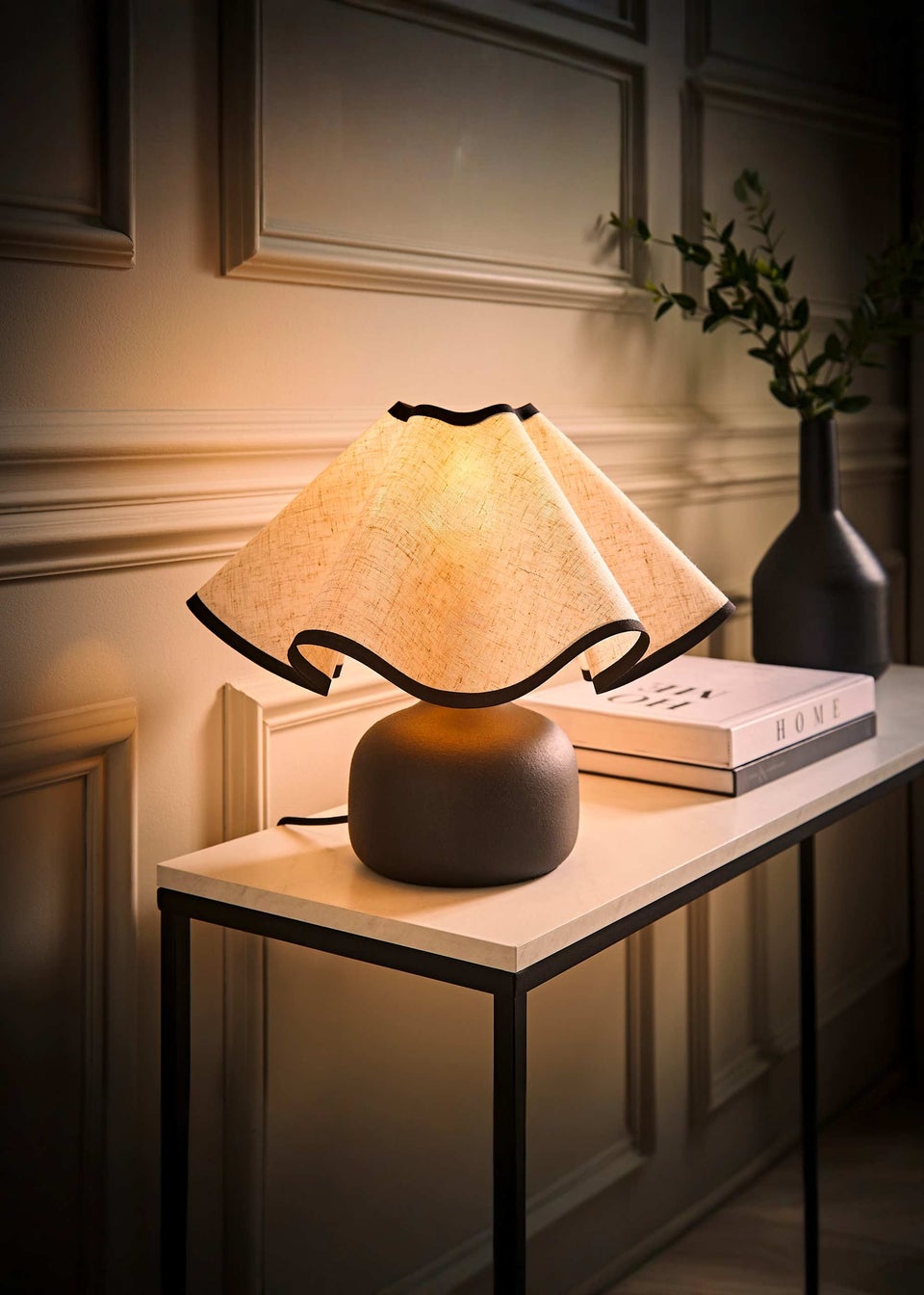 ValueLights Emilia Black Ceramic Table Lamp with Linen Wave Shade