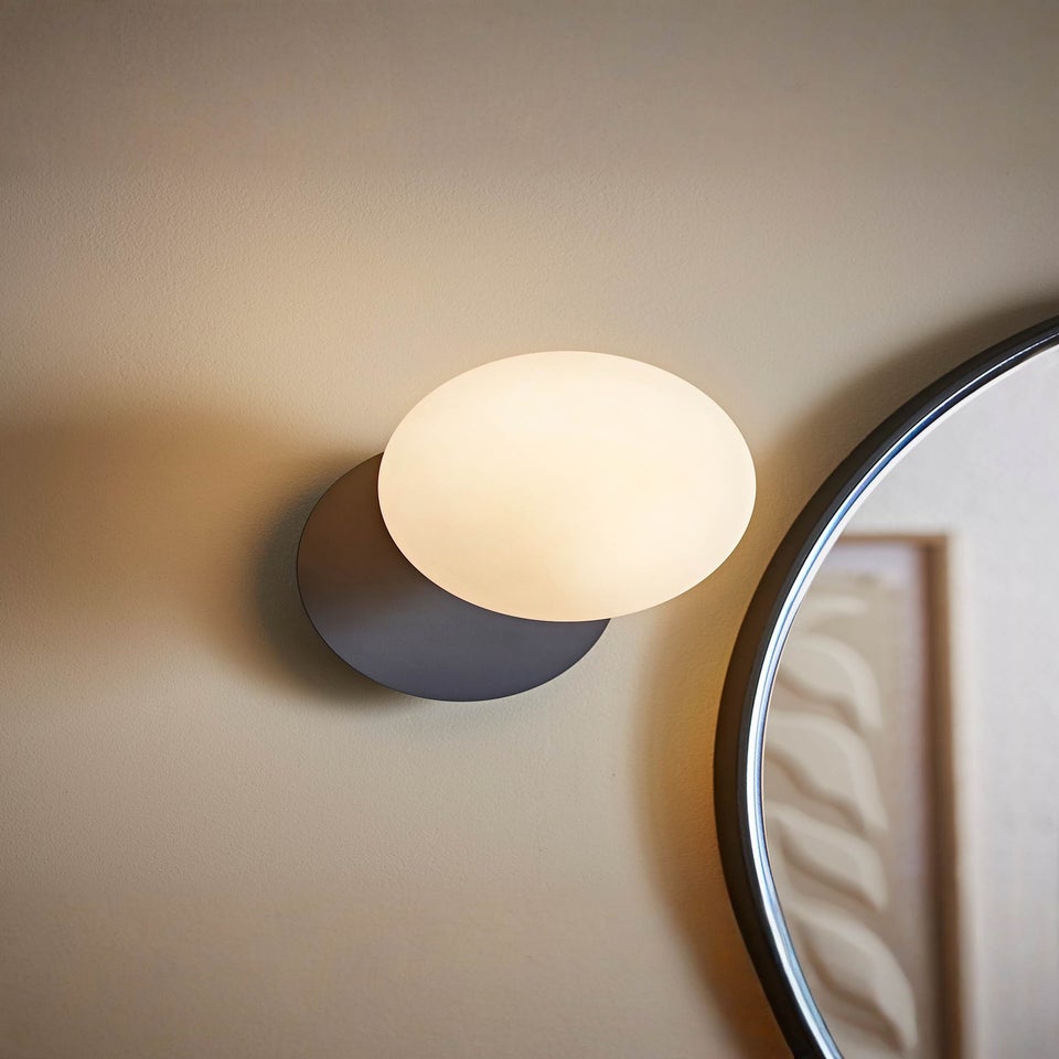 ValueLights Darla Pair of Navy Bathroom Wall Lights with Bulbs