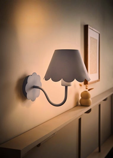 ValueLights Hattie Blue Scallop Rechargeable Wall Light