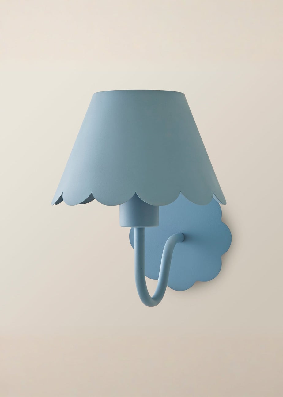 ValueLights Hattie Blue Scallop Rechargeable Wall Light