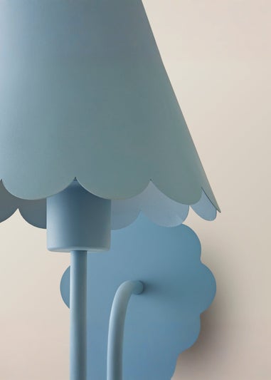 ValueLights Hattie Blue Scallop Rechargeable Wall Light