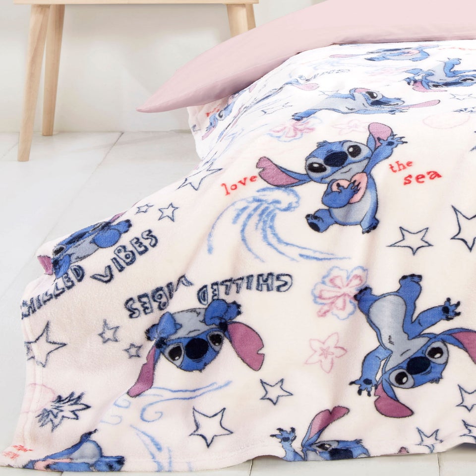 Stitch White Blanket