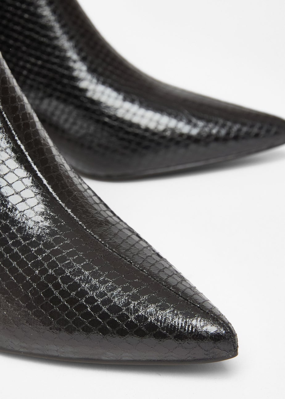 Quiz Black Snake Print Ankle Boots