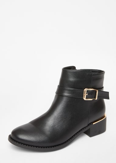 Quiz Black Wide Fit Buckle Chelsea Boots