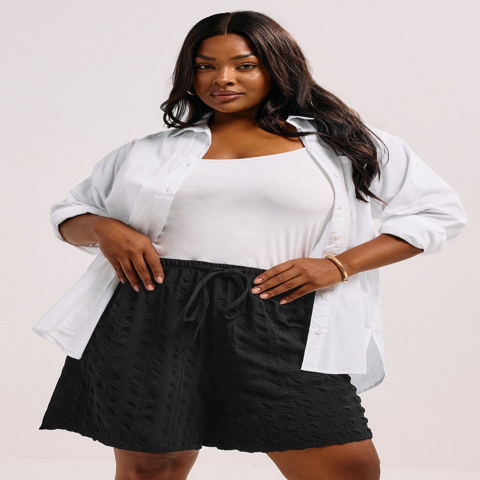 Yours Curve Black Textured Tie Waist Shorts