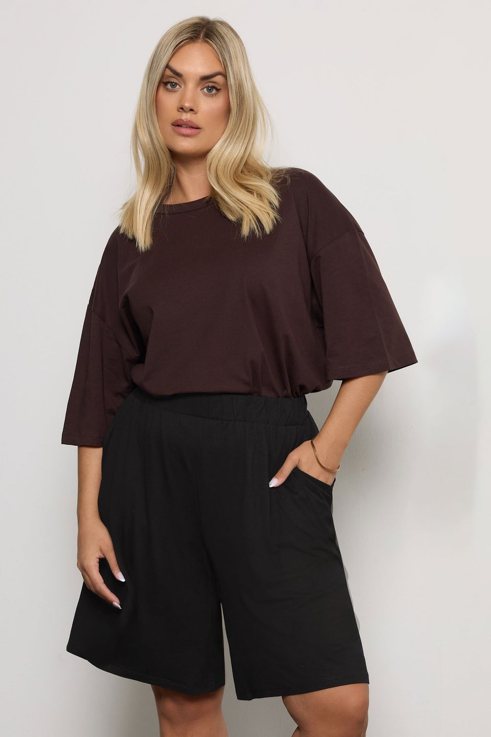 Yours Curve Black Jersey Pull On Shorts