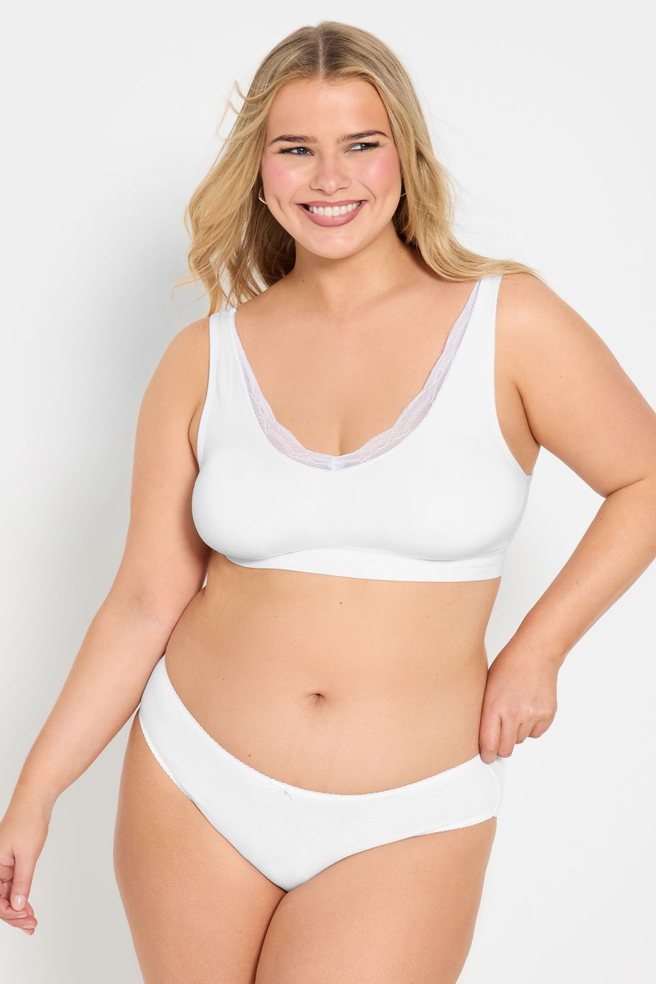 Yours 2 Pack Black & White Lace Trim Seamless Bralette