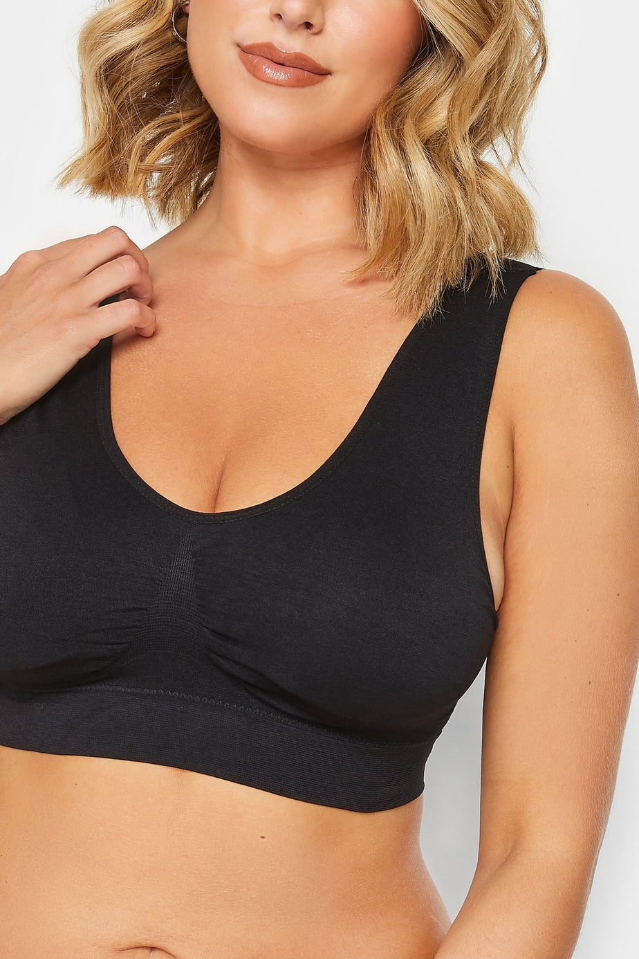 Yours 2 Pack White & Black Seamless Padded Non-Wired Bralettes