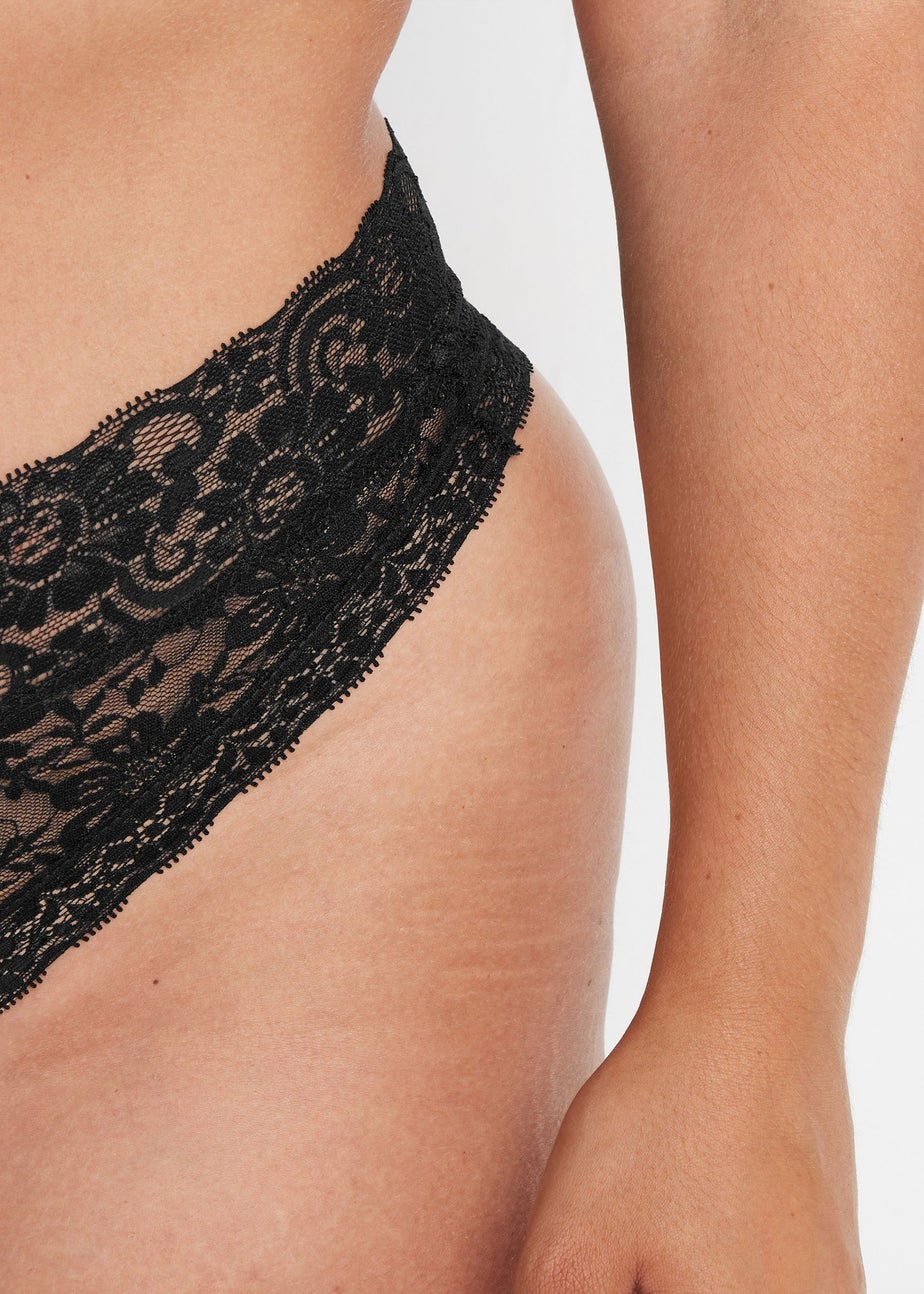 Yours Curve 3 Pack Black Lace High Waisted Thongs