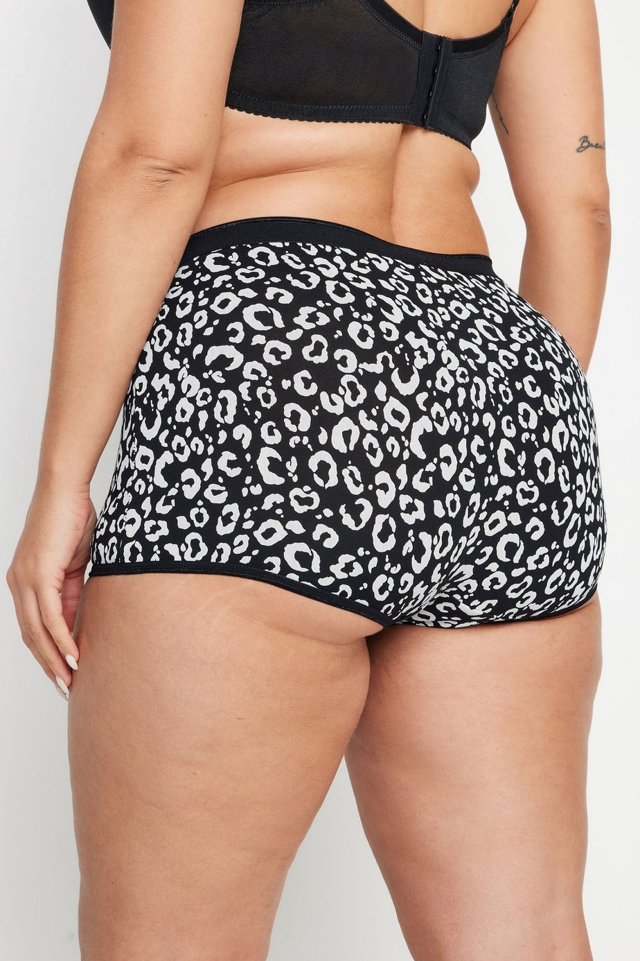 Yours Curve 5 Pack Black Animal Print Shorts