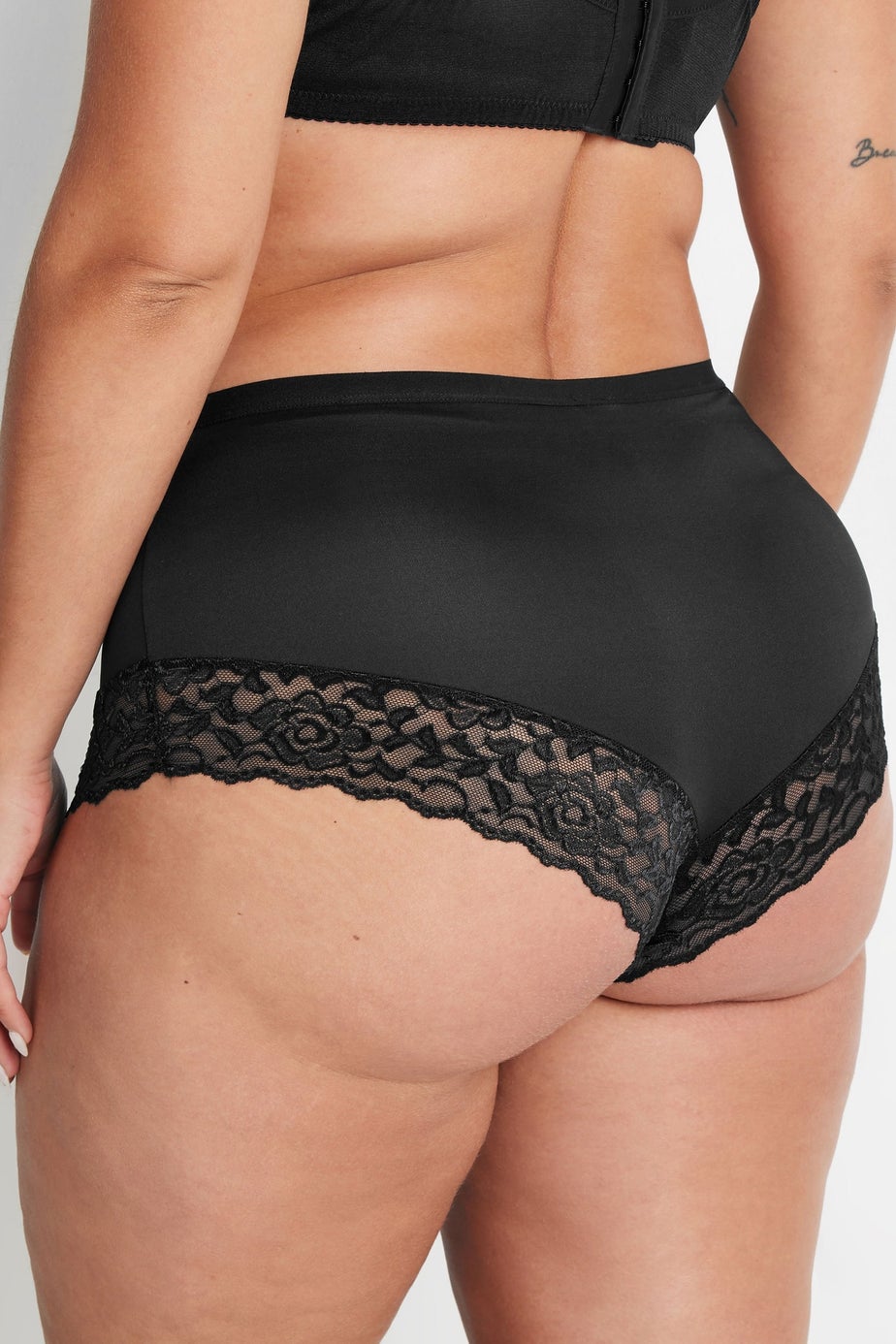 Yours Curve 3 Pack Black Lace Trim Briefs