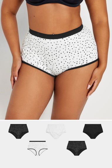 Yours 5 Pack Curve Black & White Star Print High Waisted Shorts