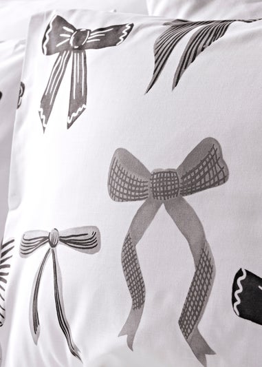 Black & White Bow Print Bedding