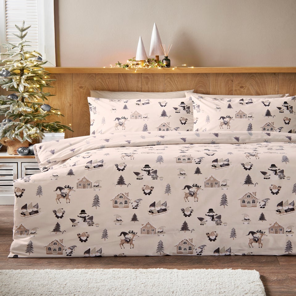 Natural Christmas Gonks Duvet Set