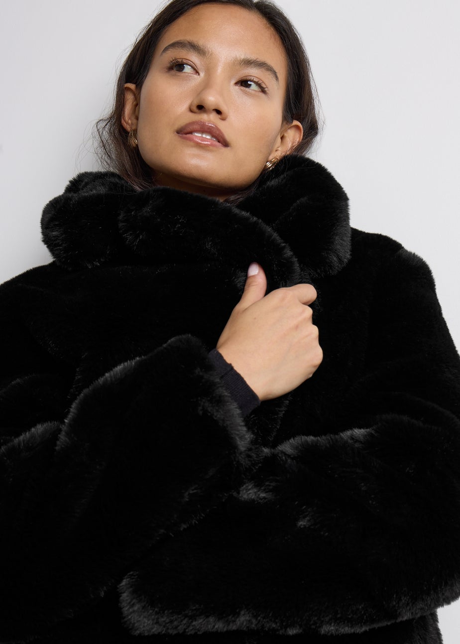 Et Vous Black Faux Fur Coat
