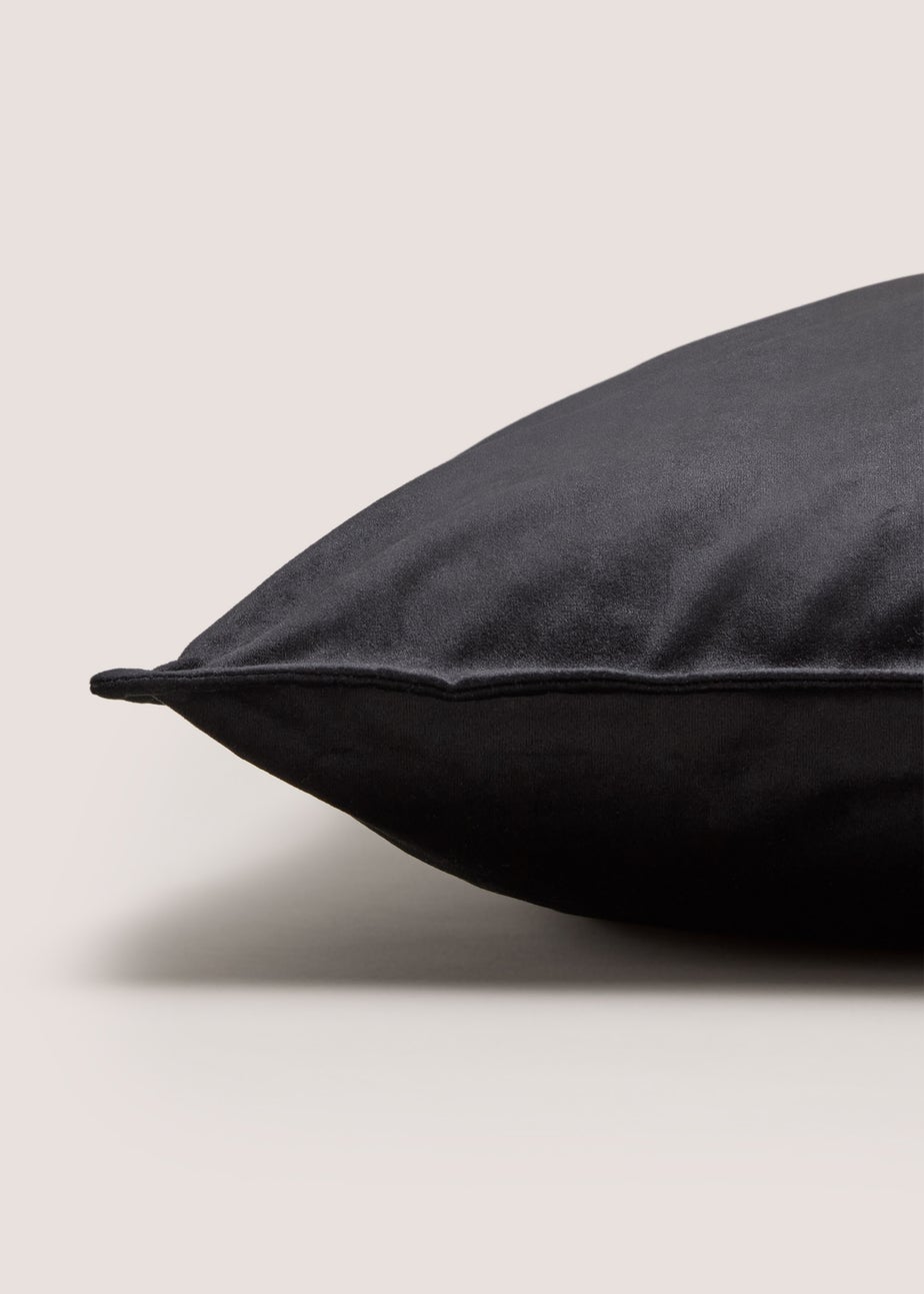 Black Plain Velvet Cushion