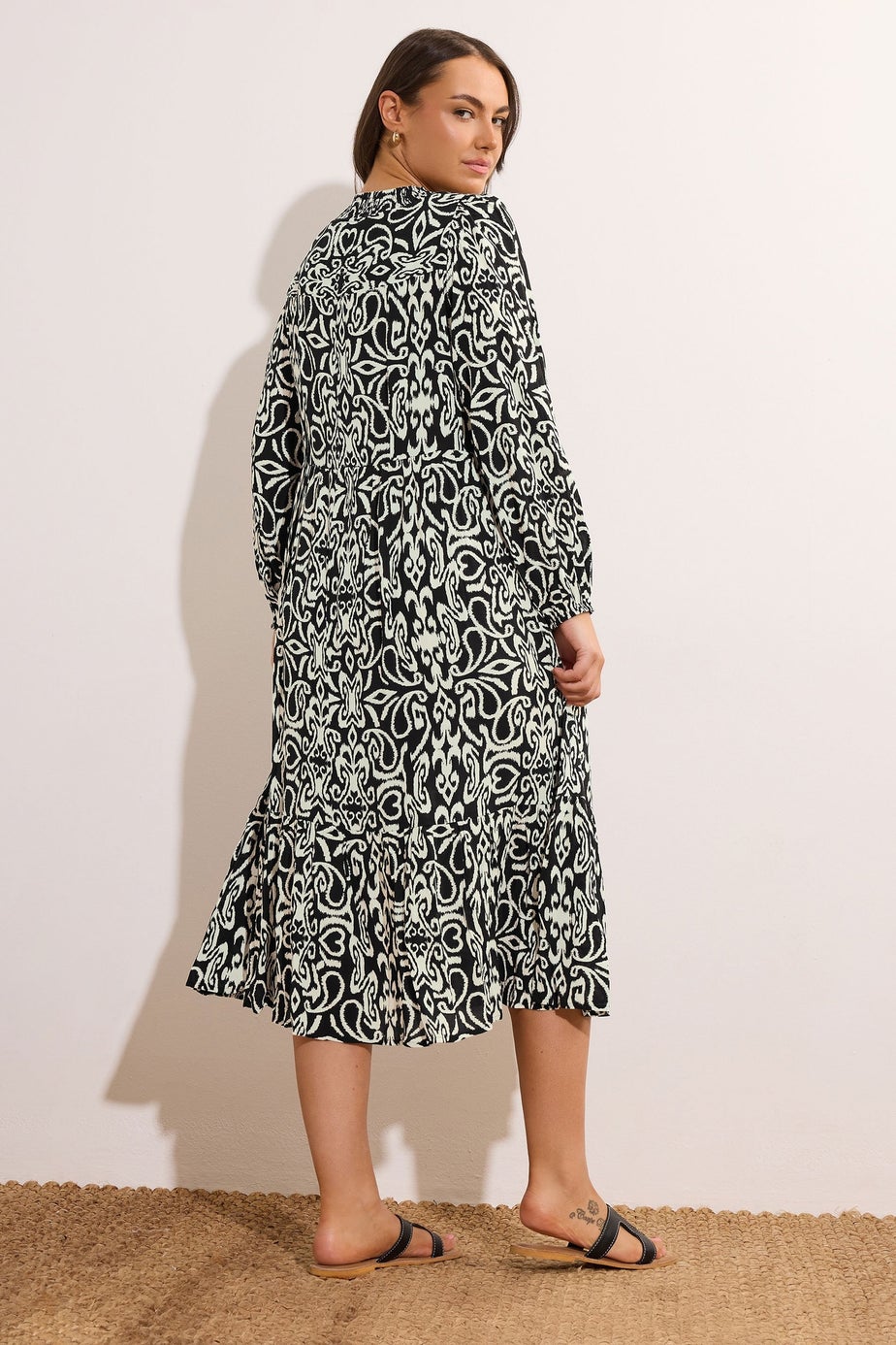 Evans Curve Black & White Abstract Print Tiered Midi Dress