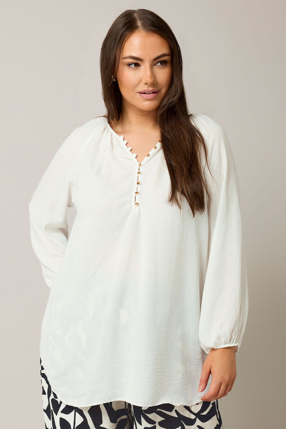 Evans Curve White Button Front Long Sleeve Blouse