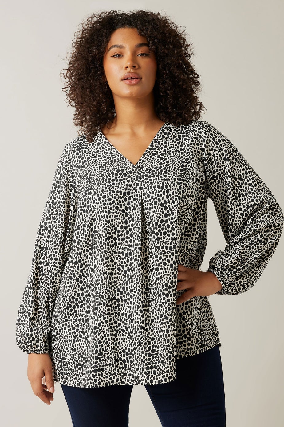 Evans Curve Black & White Spot Print Swing Top