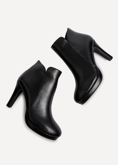 Linzi Layara Black Faux Leather Small Platform Ankle Boot