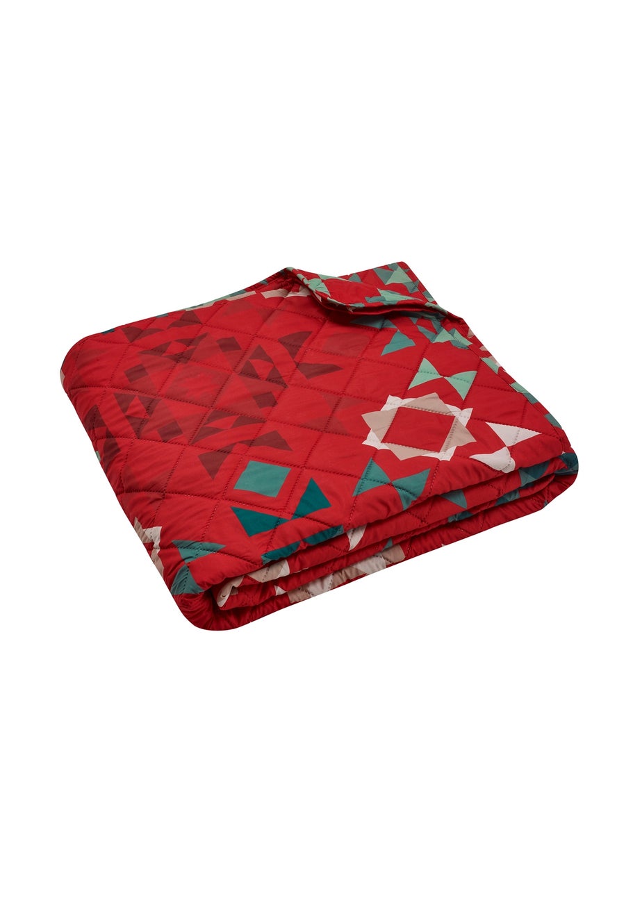 Catherine Lansfield Red Christmas Patchwork Quilted Bedspread