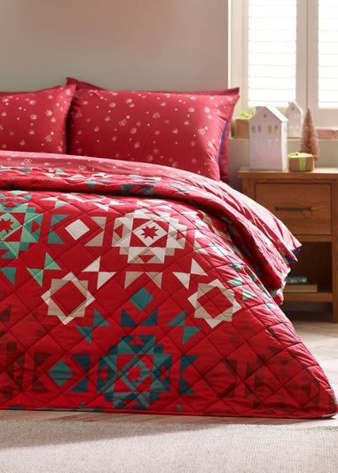 Catherine Lansfield Red Christmas Patchwork Quilted Bedspread