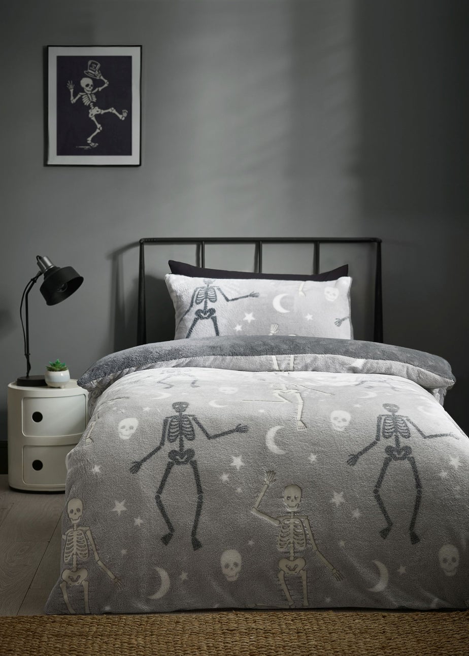 Catherine Lansfield Grey Halloween Skeleton Fleece Glow in the Dark Duvet Cover Set