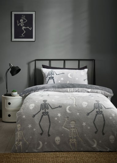 Catherine Lansfield Grey Halloween Skeleton Fleece Glow in the Dark Duvet Cover Set