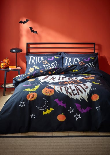 Catherine Lansfield Black Halloween Trick or Treat Reversible Duvet Cover Set