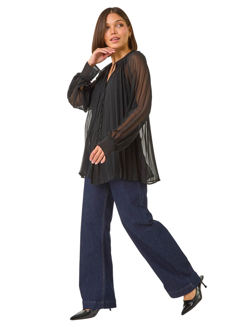 Roman Black Tie V-Neck Pleated Blouse