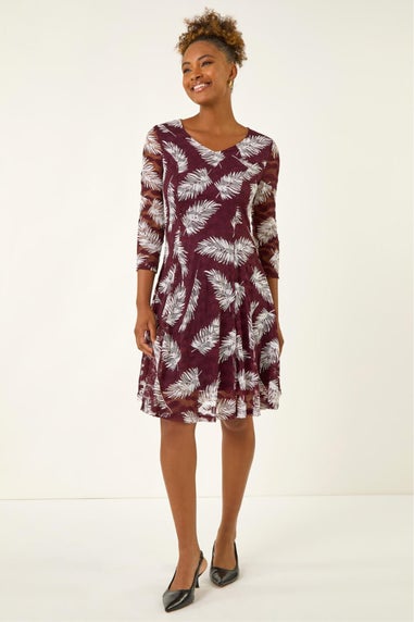 Roman Wine Leaf Print Lace Stretch Dress