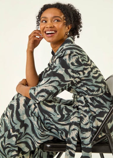 Roman Grey Petite Animal Print Stretch Shirt Dress