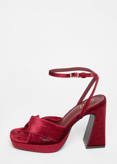 Quiz Burgundy Knot Front Platform Heels