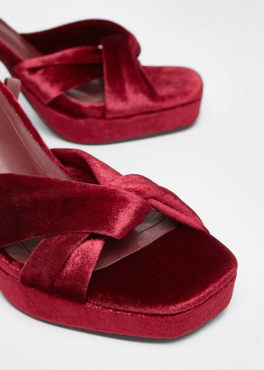 Quiz Burgundy Knot Front Platform Heels