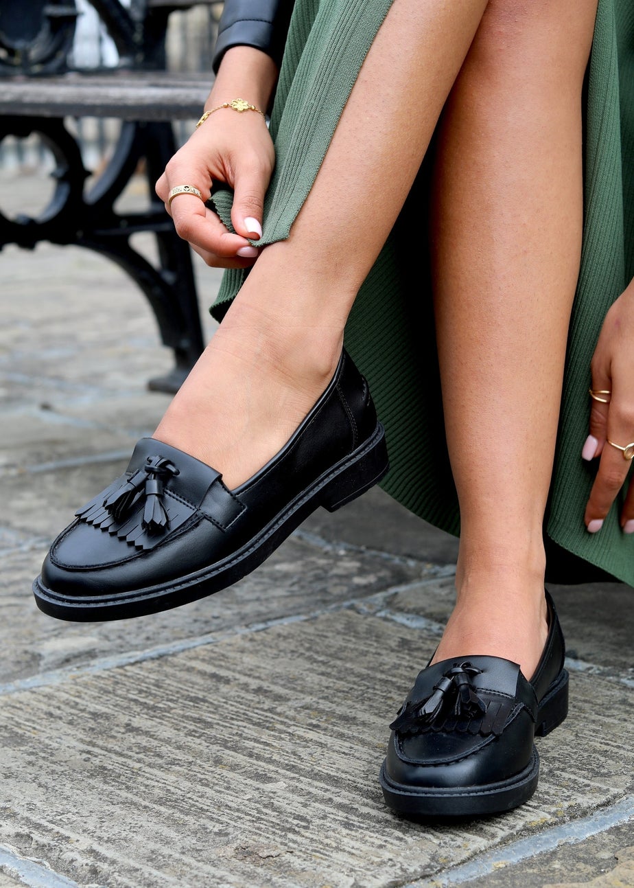 Linzi Kamille Black Faux Leather Classic Slip On Loafer