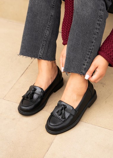 Linzi Kassidy Wide Fit Black Faux Loafer