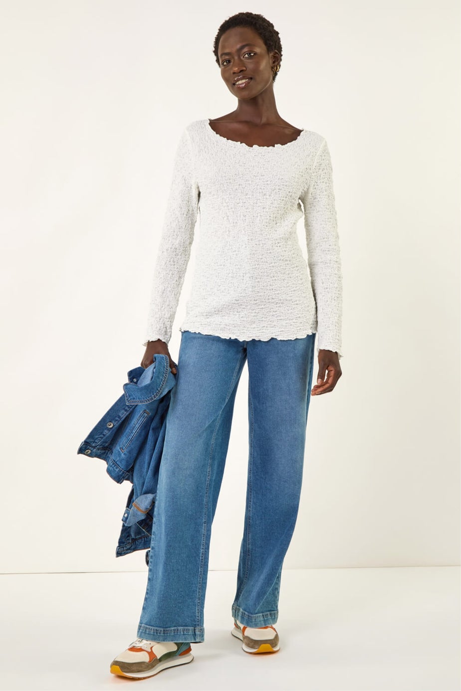 Roman Ivory Textured Bubble Crepe Lettuce Edge Top