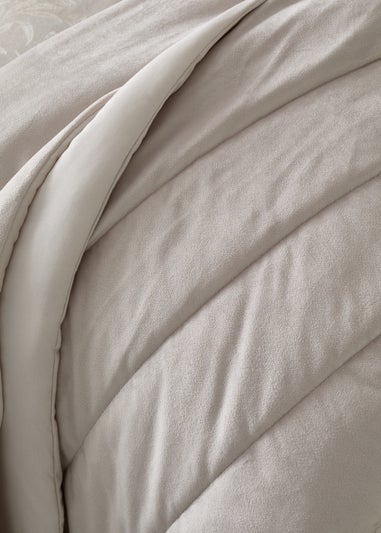 Bridgerton By Catherine Lansfield Regal Soft Velvet Quilted Bedspread Cream