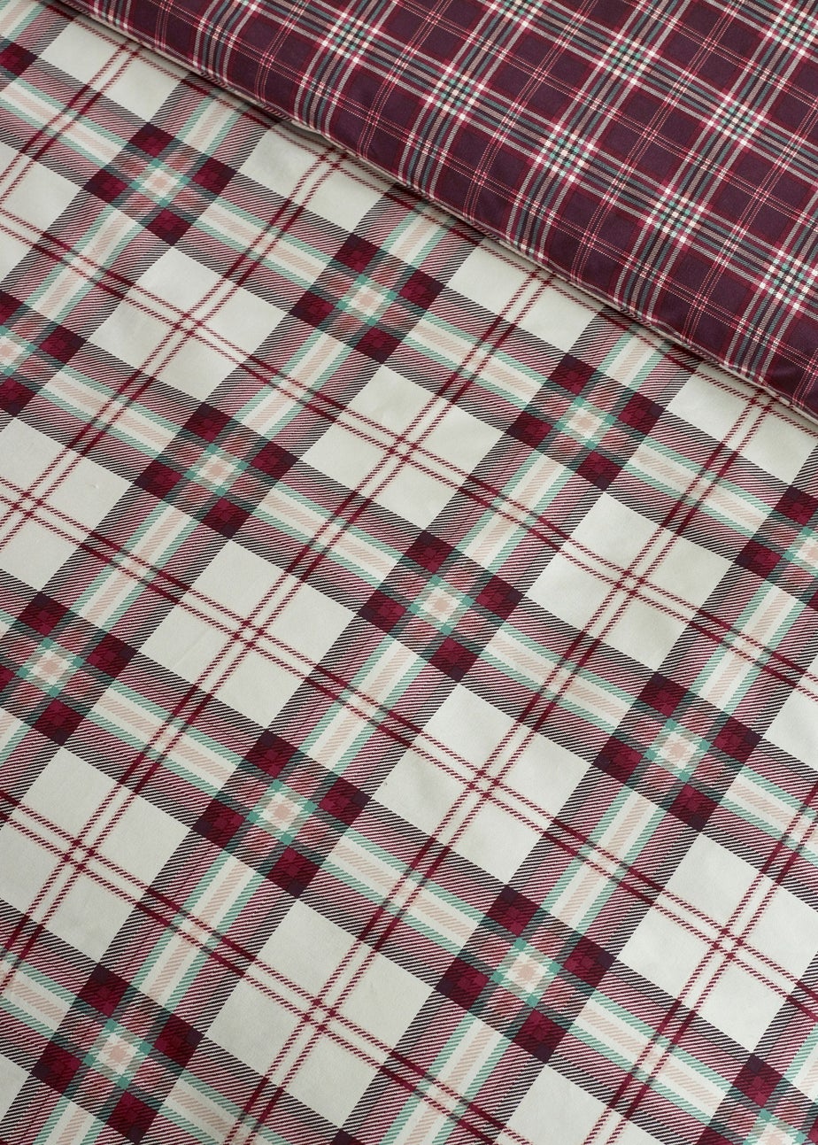Catherine Lansfield Kelso Check Reversible Duvet Cover Set Plum