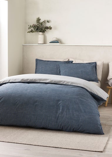 Catherine Lansfield Oxford Pinstripe Reversible Duvet Cover Set Navy