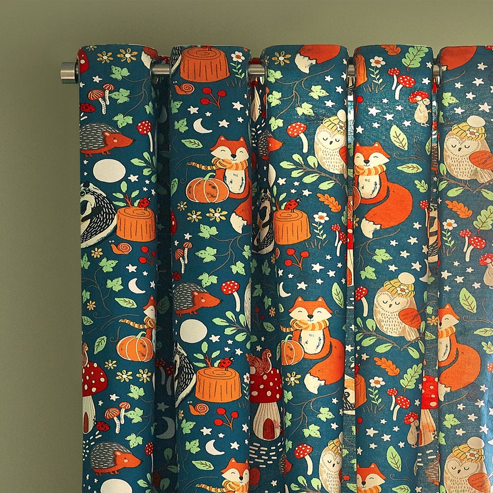 Catherine Lansfield Fox and Woodland Friends Fully Reversible Eyelet Curtains Green