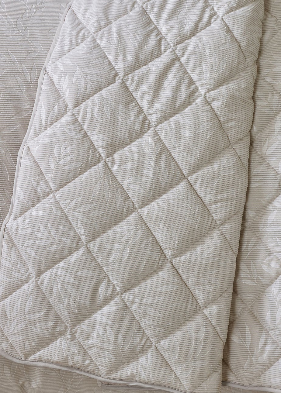 Catherine Lansfield Corded Leaves Quilted Bedspread Champagne Gold