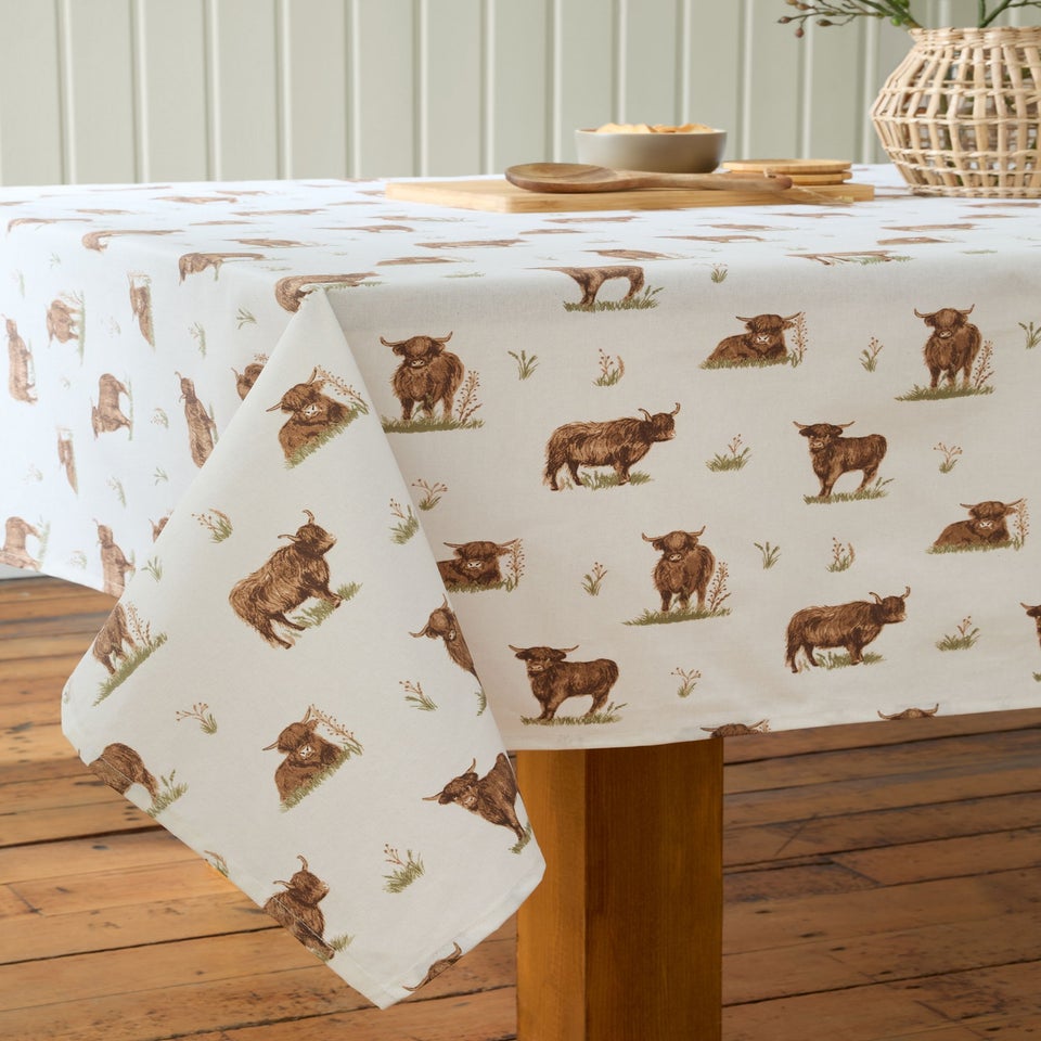 Catherine Lansfield Angus Highland Cow Cotton Table Cloth Natural