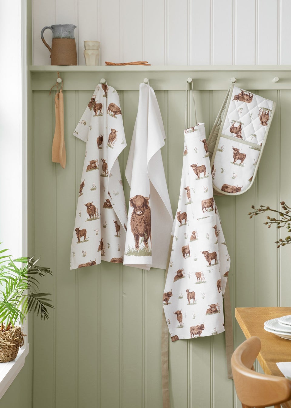 Catherine Lansfield Angus Highland Cow Cotton Kitchen Double Oven Glove Natural