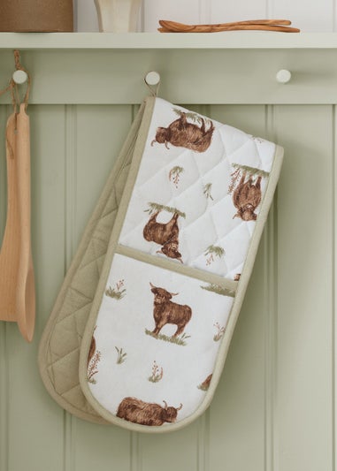 Catherine Lansfield Angus Highland Cow Cotton Kitchen Double Oven Glove Natural