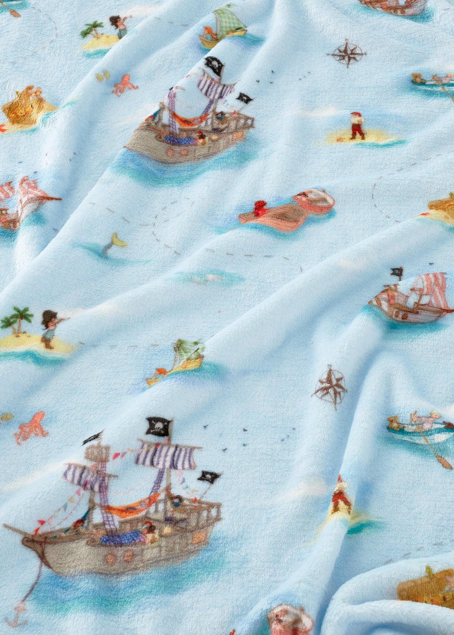 Belle & Boo Pirates Cosy Fleece Blanket Throw Blue