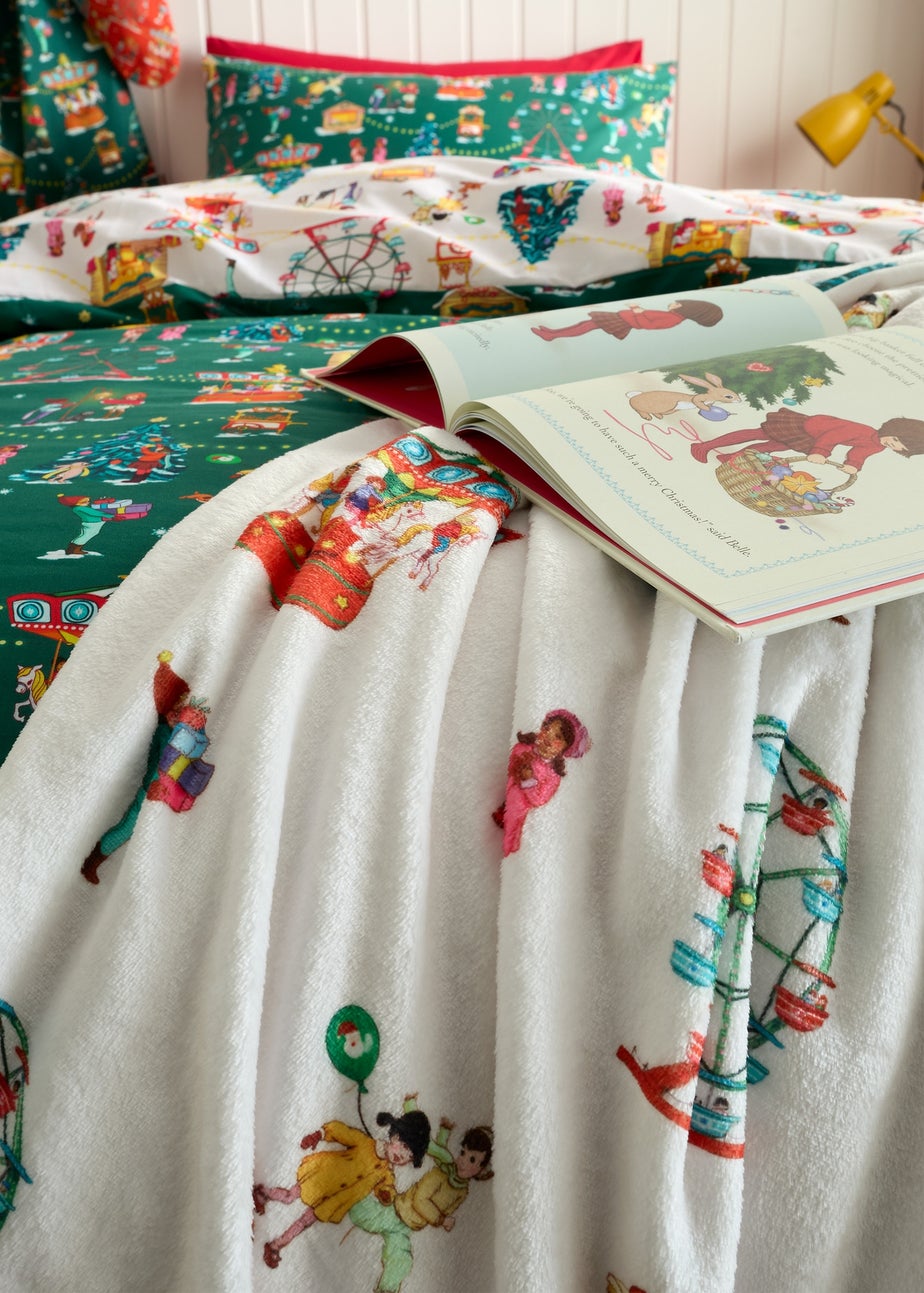 Belle & Boo Christmas Fairground Cosy Fleece Blanket Throw Cream