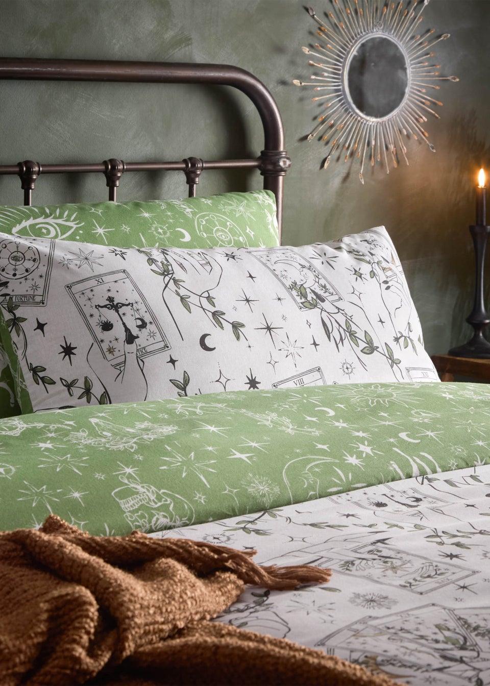 Furn Celestial Stories Printed Reversible Green Duvet Set