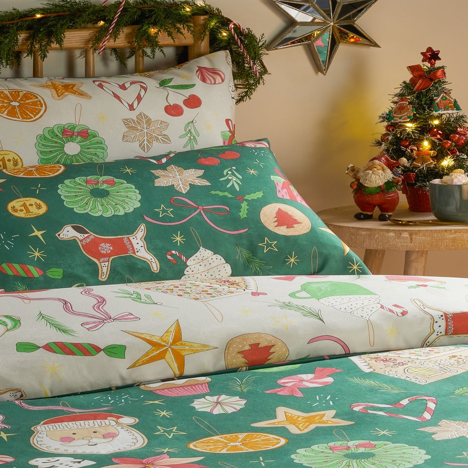 Duvet Day Festive Treats Printed Soft Touch Emerald Duvet Set